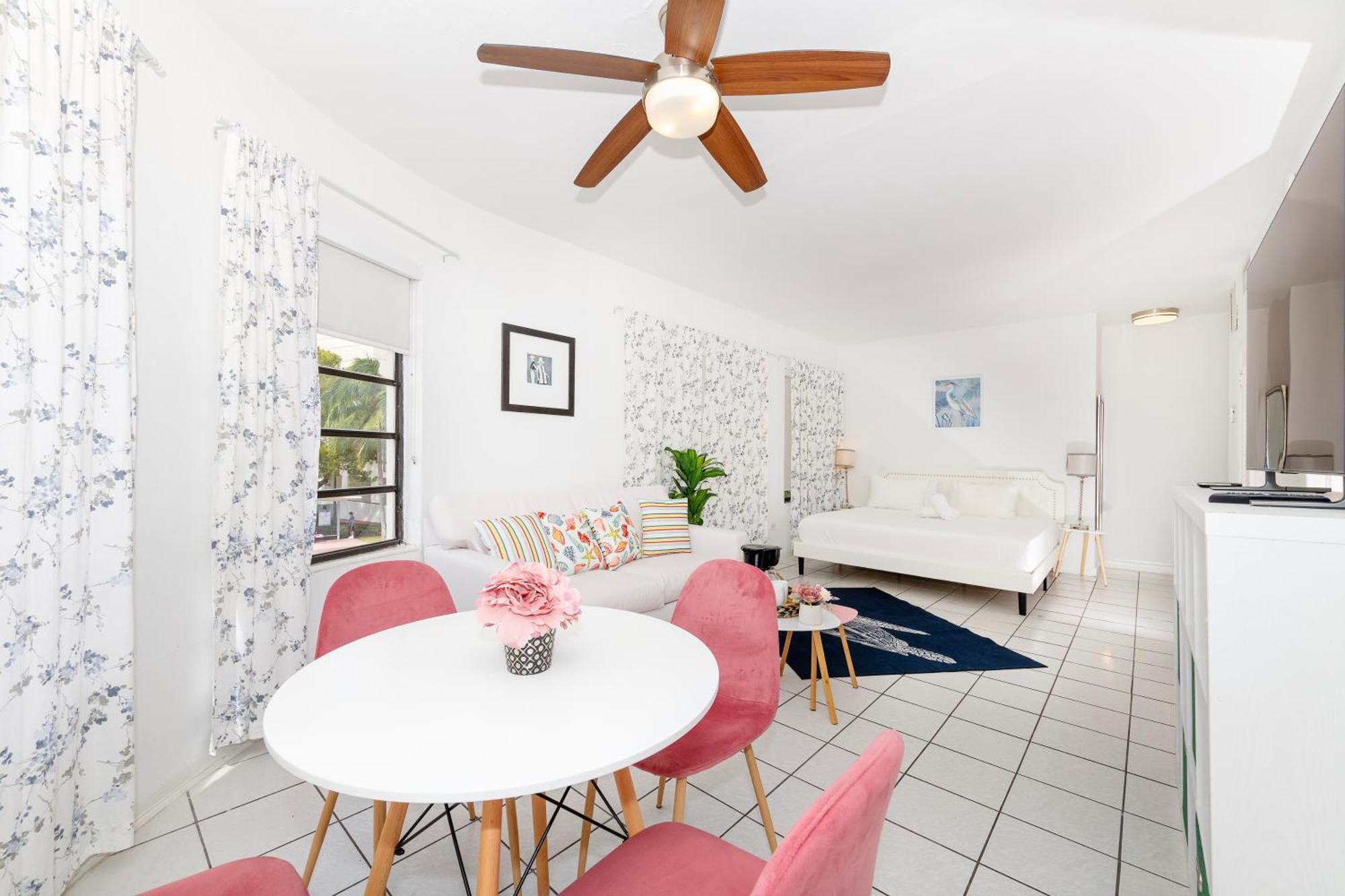 Art Deco Washingthon Apartment 마이애미 비치 외부 사진